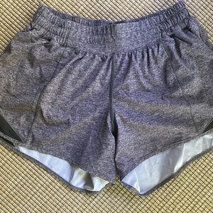 Lululemon hottie shorts gray women size 8 tall
